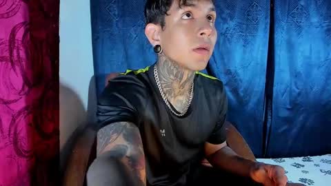 TRAV - INDEPENDENT MODEL online show from February 18, 2025, 10:36 pm