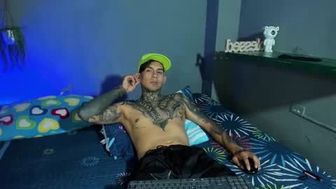 TRAV - INDEPENDENT MODEL online show from September 11, 2025, 8:20 pm