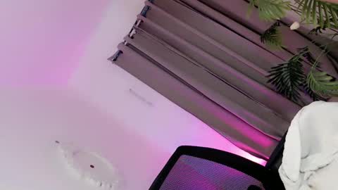 YOUR SLUT online show from December 15, 2025, 6:12 pm