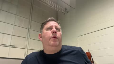 Snapshot of treborinthesky chatting on March 3, 2026, 1:28 pm treborinthesky online show from March 3, 2026, 1:28 pm