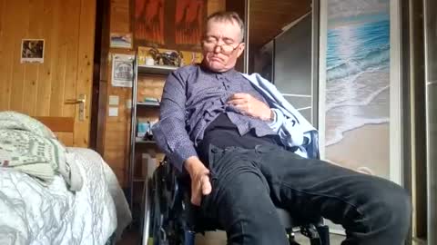 trekkertje12345 online show from April 21, 2026, 10:21 am