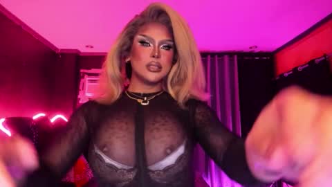 Jade online show from November 7, 2025, 2:33 am