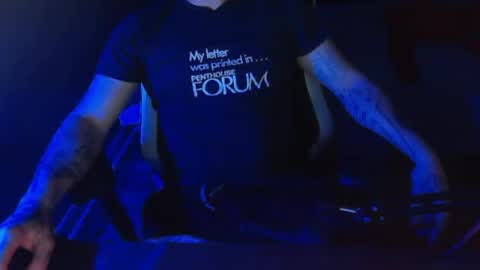 Snapshot of trevorbusey chatting on February 26, 2025, 4:36 am Trevor online show from February 26, 2025, 4:36 am