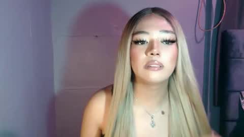 trexie_fucks15 online show from September 30, 2025, 6:24 pm