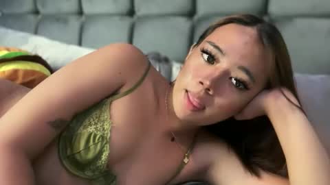 Snapshot of trexie_fucks15 chatting on May 5, 2026, 1:35 am trexie_fucks15 online show from May 5, 2026, 1:35 am
