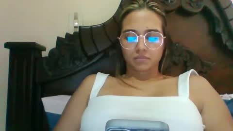 Snapshot of triana_bell chatting on December 2, 2024, 9:17 pm triana_bell online show from December 2, 2024, 9:17 pm