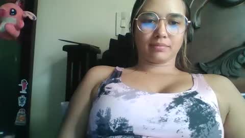Snapshot of triana_bell chatting on December 4, 2024, 6:50 pm triana_bell online show from December 4, 2024, 6:50 pm