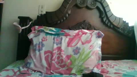 Snapshot of triana_bell chatting on December 12, 2024, 5:59 pm triana_bell online show from December 12, 2024, 5:59 pm
