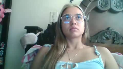 Snapshot of triana_bell chatting on December 29, 2024, 5:01 pm triana_bell online show from December 29, 2024, 5:01 pm