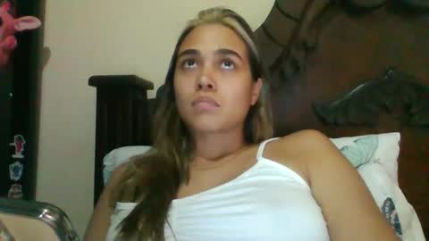 Snapshot of triana_bell chatting on January 2, 2025, 10:11 pm triana_bell online show from January 2, 2025, 10:11 pm
