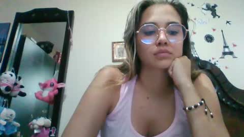 Snapshot of triana_bell chatting on February 11, 2025, 11:01 pm triana_bell online show from February 11, 2025, 11:01 pm