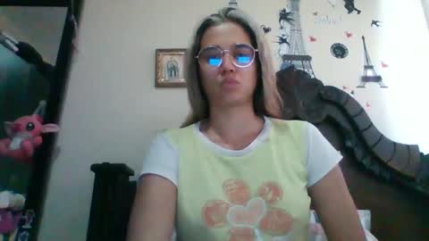 Snapshot of triana_bell chatting on February 17, 2025, 4:37 pm triana_bell online show from February 17, 2025, 4:37 pm