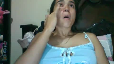 Snapshot of triana_bell chatting on February 19, 2025, 2:23 am triana_bell online show from February 19, 2025, 2:23 am
