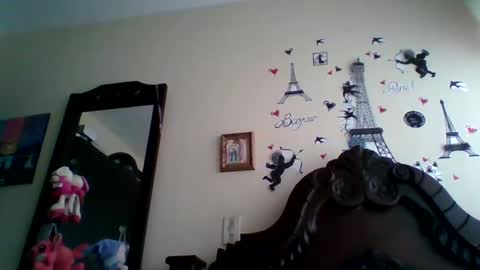 Snapshot of triana_bell chatting on September 19, 2025, 5:57 pm triana_bell online show from September 19, 2025, 5:57 pm