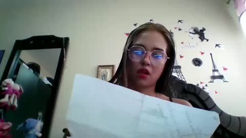 Snapshot of triana_bell chatting on September 29, 2025, 5:07 pm triana_bell online show from September 29, 2025, 5:07 pm