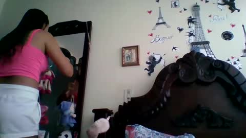 Snapshot of triana_bell chatting on October 6, 2025, 4:59 pm triana_bell online show from October 6, 2025, 4:59 pm