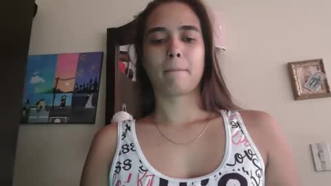 Snapshot of triana_bell chatting on June 3, 2026, 4:01 pm triana_bell online show from June 3, 2026, 4:01 pm