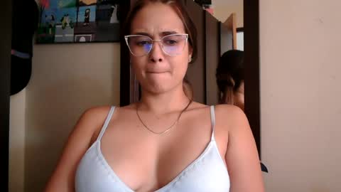 Snapshot of triana_bell chatting on June 30, 2026, 5:58 pm triana_bell online show from June 30, 2026, 5:58 pm