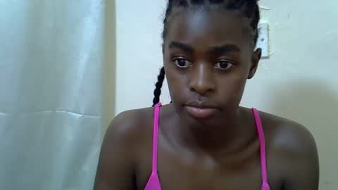 Snapshot of trickle_star chatting on February 15, 2026, 11:19 am Asteric online show from February 15, 2026, 11:19 am