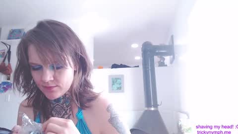 Cassie online show from September 12, 2025, 9:15 pm