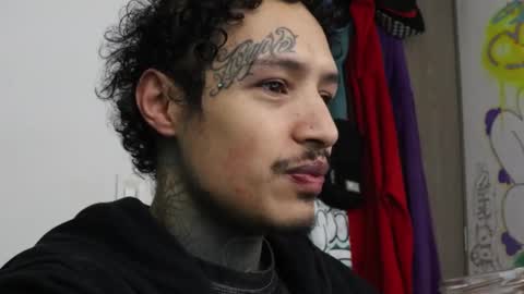 Snapshot of trieone chatting on October 30, 2025, 9:00 am - trieone online show from October 30, 2025, 9:00 am