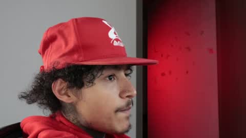 - trieone online show from April 21, 2026, 1:42 am