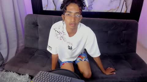 Johan online show from May 25, 2026, 12:22 pm
