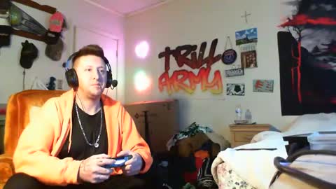 Snapshot of trillnonymau5 chatting on January 9, 2025, 6:36 pm trillnonymau5 online show from January 9, 2025, 6:36 pm