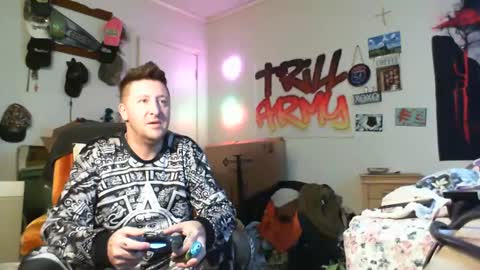 Snapshot of trillnonymau5 chatting on January 12, 2025, 5:11 pm trillnonymau5 online show from January 12, 2025, 5:11 pm