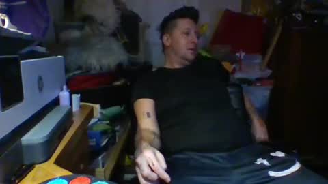 Snapshot of trillnonymau5 chatting on January 27, 2025, 3:37 am trillnonymau5 online show from January 27, 2025, 3:37 am