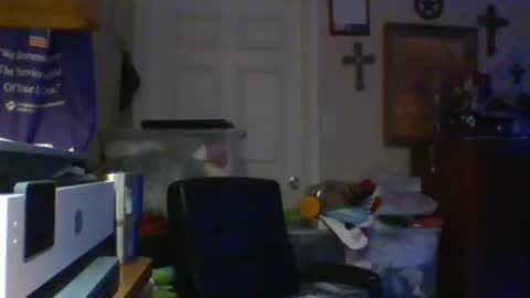 Snapshot of trillnonymau5 chatting on February 9, 2025, 3:22 am trillnonymau5 online show from February 9, 2025, 3:22 am