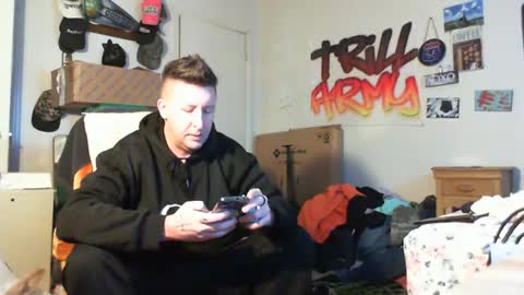 Snapshot of trillnonymau5 chatting on February 12, 2025, 4:11 pm trillnonymau5 online show from February 12, 2025, 4:11 pm