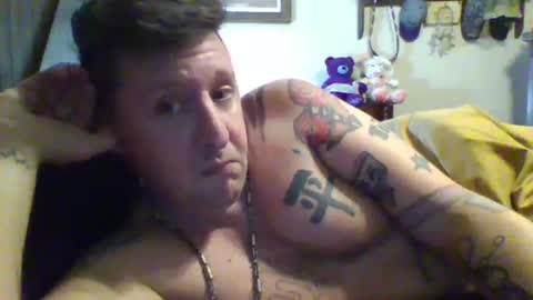 Snapshot of trillnonymau5 chatting on February 22, 2025, 5:12 am trillnonymau5 online show from February 22, 2025, 5:12 am