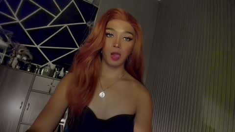 Snapshot of trinityfucksyou chatting on December 4, 2024, 3:10 pm Ms Ella online show from December 4, 2024, 3:10 pm