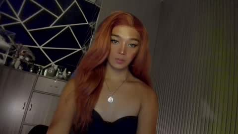 Snapshot of trinityfucksyou chatting on December 8, 2024, 5:44 pm Ms Ella online show from December 8, 2024, 5:44 pm