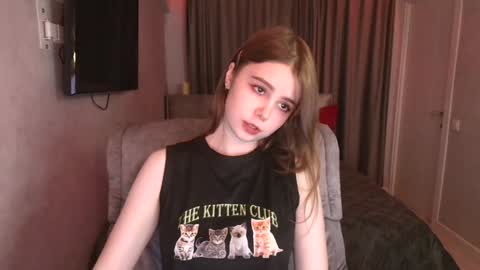 Snapshot of tripleprinces chatting on January 13, 2025, 12:02 pm tripleprinces online show from January 13, 2025, 12:02 pm