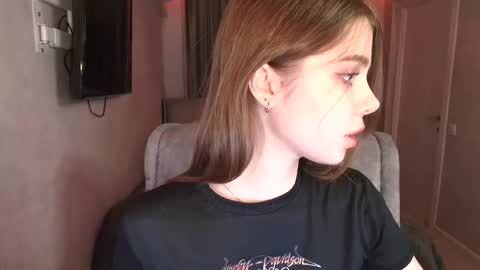 Snapshot of tripleprinces chatting on February 21, 2025, 5:20 pm tripleprinces online show from February 21, 2025, 5:20 pm