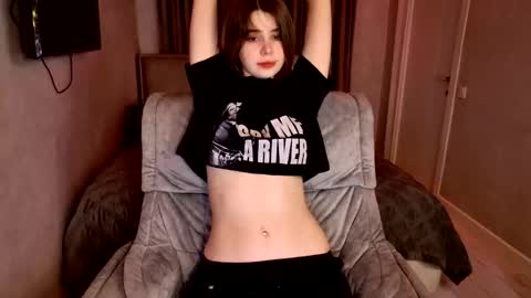 Snapshot of tripleprinces chatting on October 19, 2025, 4:40 pm tripleprinces online show from October 19, 2025, 4:40 pm