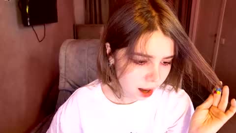 Snapshot of tripleprinces chatting on November 25, 2025, 5:24 pm tripleprinces online show from November 25, 2025, 5:24 pm