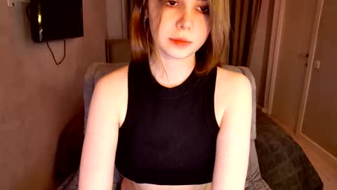 tripleprinces online show from December 16, 2025, 5:40 pm