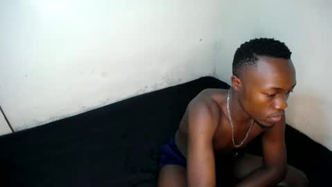 Trisboo5 online show from December 9, 2024, 6:35 pm