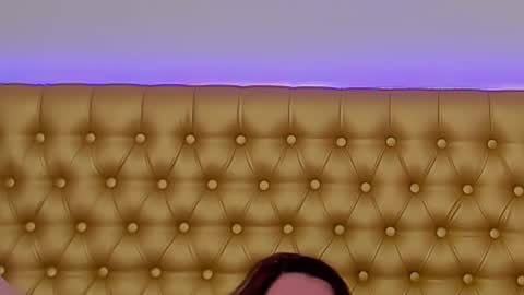 Mia online show from April 11, 2026, 7:45 am