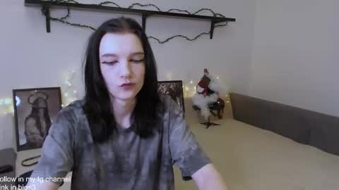 Snapshot of trishxl chatting on January 11, 2026, 4:56 pm Max online show from January 11, 2026, 4:56 pm