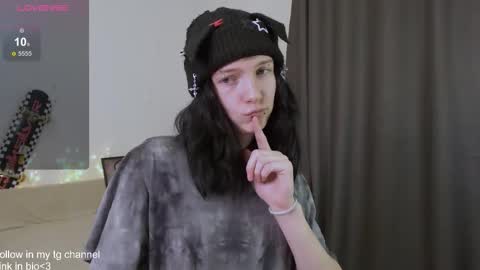 Snapshot of trishxl chatting on February 19, 2026, 3:19 pm Max online show from February 19, 2026, 3:19 pm