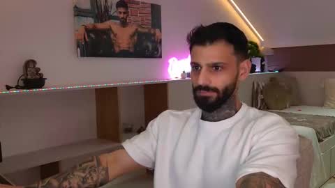 Snapshot of tristangreyaura chatting on February 15, 2026, 7:51 am Trystan Grey online show from February 15, 2026, 7:51 am