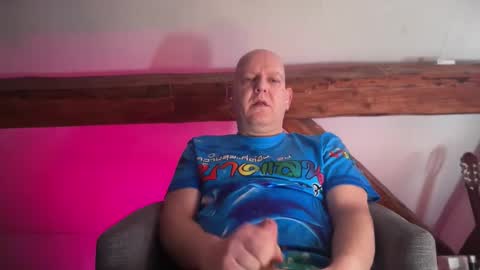 Triton online show from April 9, 2026, 2:55 pm