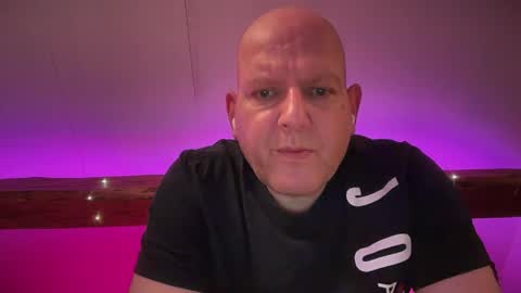 Triton online show from April 15, 2026, 11:05 pm