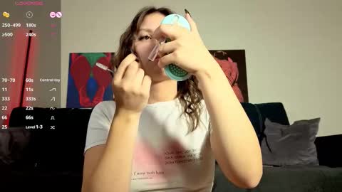 trixibell online show from December 3, 2025, 4:20 am