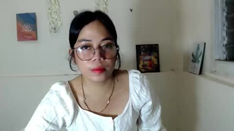 trixie_foxslut online show from November 9, 2025, 10:02 am