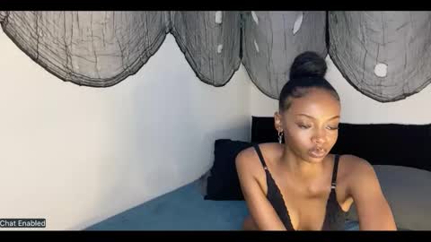 Snapshot of trixie_luv chatting on October 21, 2025, 1:12 pm trixie_luv online show from October 21, 2025, 1:12 pm